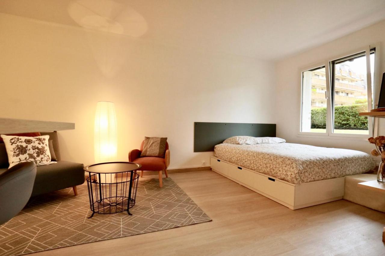 Studio Royal De La Plage Deauville Exteriör bild